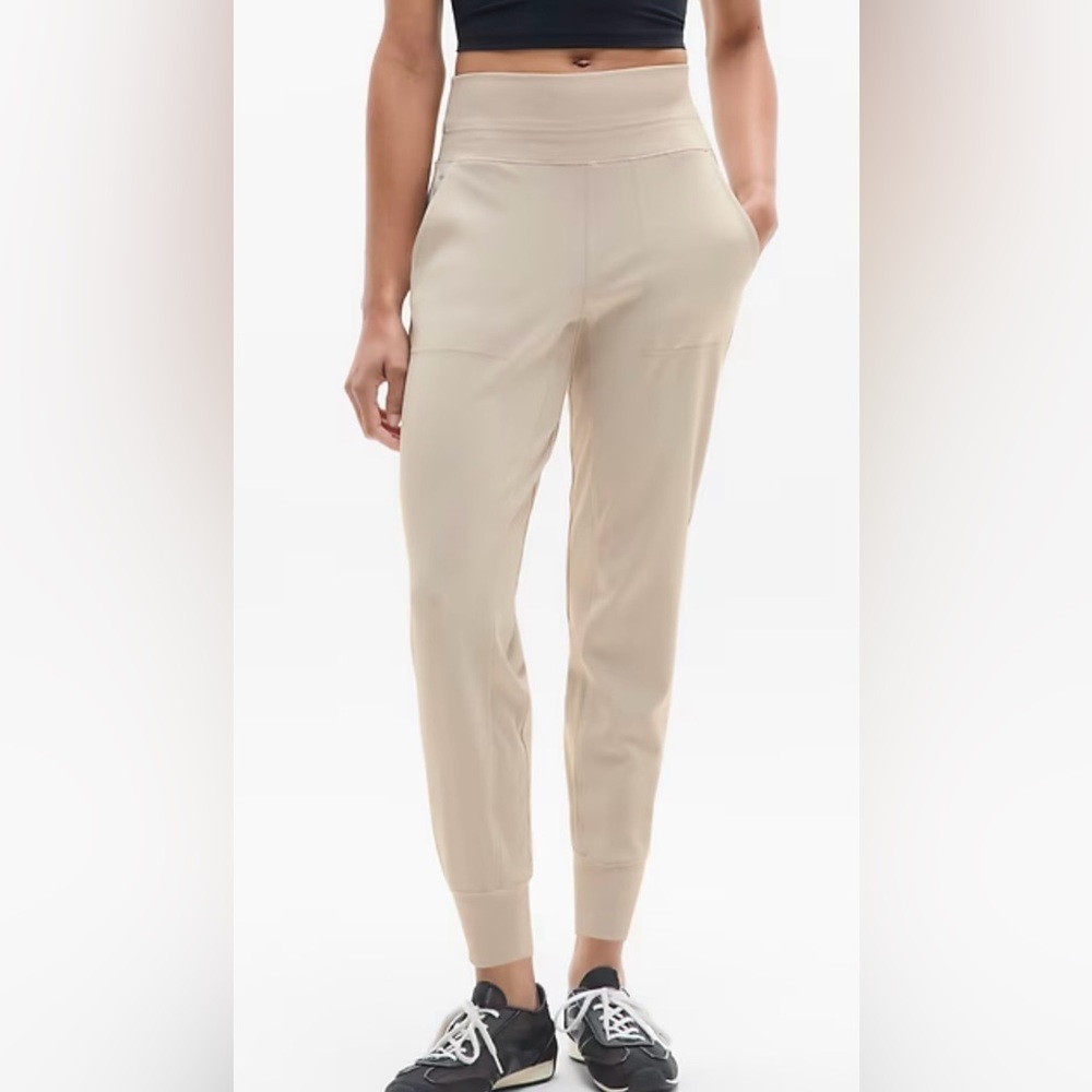 Athleta Women Light Beige High Rise Athletic Jogger Pants Size Medium